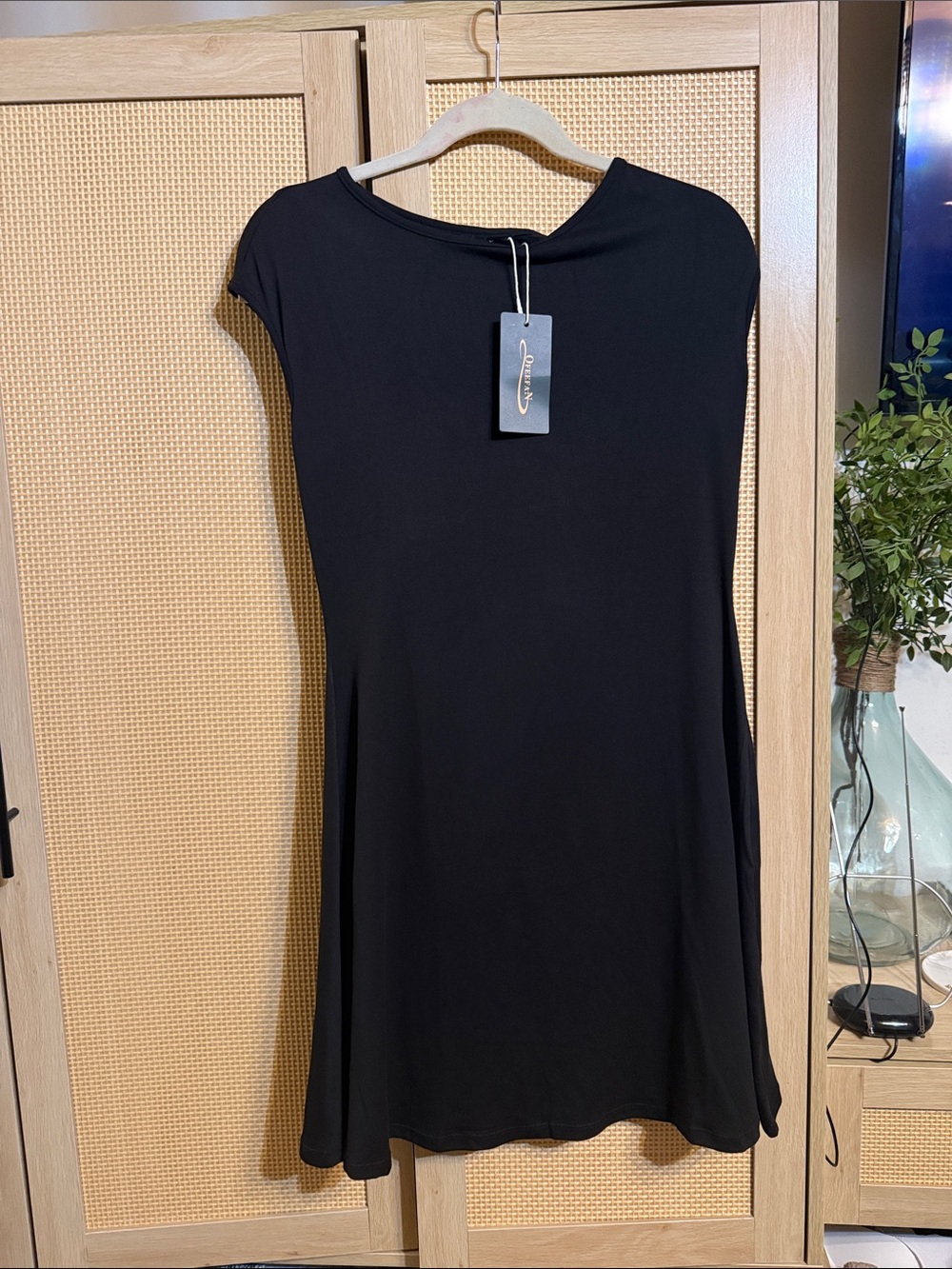 Black Cap-Sleeve Mini Dress - Unbranded